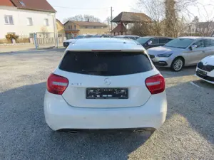 Mercedes-Benz A 180 1.6  Style Bi-Xenon LED SH Bild 4