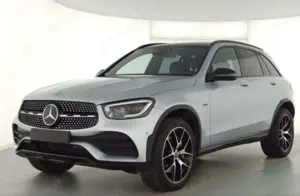 Mercedes-Benz GLC 300 GARANTIE 8-fach AMG bereift 4Matic Pano 360