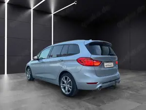 BMW 220 220d GranTourer xDrive SportLine Leder HeadUp Bild 3