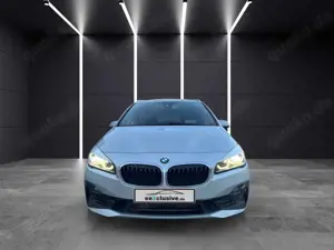 BMW 220 220d GranTourer xDrive SportLine Leder HeadUp Bild 4