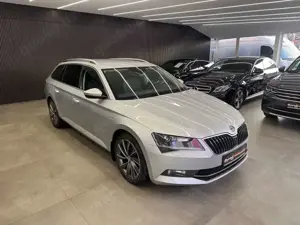 Skoda Superb Combi LK 4x4*StHz*Keyless*Sitzbelüftung*