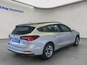 Ford Focus Turnier 1.0 EcoBoost COOLCONNECT Bild 4