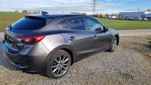 Mazda 3 3 SKYACTIV-G 120 Sports-Line Bild 3