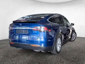 Tesla Model X Long Range Dual Navi LED Kamera Bild 4