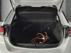 Opel Corsa-e Edition SHZ Klima-A. PDC Rückf.-K. Allwetterreifen Bild 5