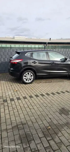 Nissan Qashqai 1.6 dCi Xtronic ACENTA Bild 3