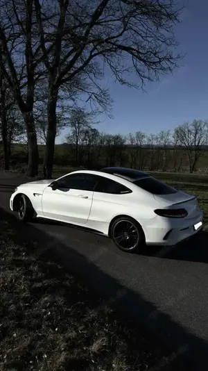 Mercedes-Benz C 43 AMG Coupe 4Matic Speedshift TCT 9G Bild 3