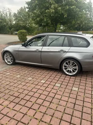 BMW 318 318d Bild 4