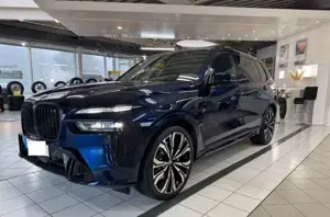 BMW X7 40 d M Sport* Iconic Glow* Massage* Standheiz Bild 3