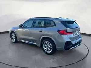 BMW X1 sDrive20i Steptronic M Sport AHK Sitz elektri Bild 4