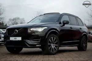 Volvo XC90 B5 d AWD Plus Dark *7-SITZE|PANO|360°|AHK*