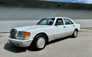 Mercedes-Benz 300 SEL just 1 owner 49600km