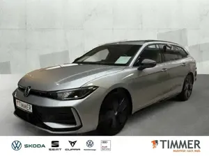 Volkswagen Passat Variant 2.0 TDI DSG R-Line *PANO*AHK*HK*VARENNA*