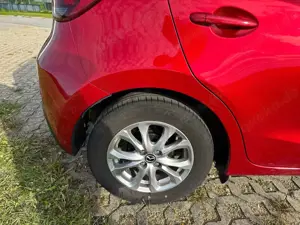 Mazda 2 2 SKYACTIV-G 90Exclusive-Line Bild 4