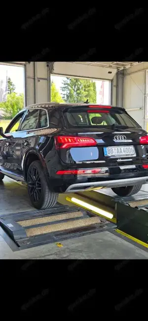 Audi Q5 45 TFSI quattro S tronic sport Bild 2