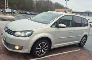 Volkswagen Touran 2.0TDI Highline Bild 2