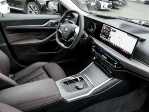 BMW i4 eDrive35 HUD+H/K+360°+DA PROF+ADAPT.LED Bild 4