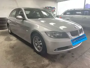 BMW 320 d Limousine+S-Dach+Alu