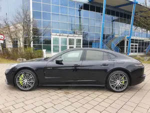 Porsche Panamera Turbo S E-Hybrid Turbo S E-Hybrid Bild 2