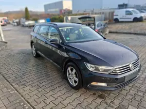 Volkswagen Passat Variant Trendline BMT/Start-Stopp Unfall