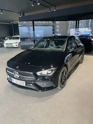 Mercedes-Benz CLA 250 e Shooting Brake 8G-DCT Edition