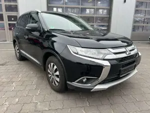 Mitsubishi Outlander Basis 2WD NAVI+KAMERA+DAB+BT+SHZ+TOP