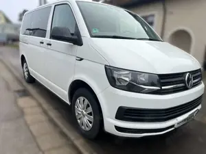 Volkswagen T6 Multivan Multivan DSG Kurz Trendline Bild 4