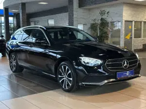 Mercedes-Benz E 300 de Avantgarde 4Matic Burmester AHK Nav LED