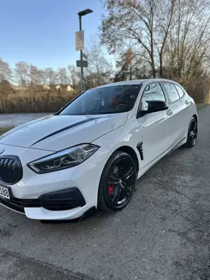 BMW 118 118 i Advantage Bild 3