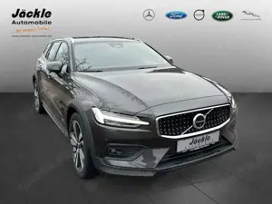 Volvo V60 Cross Country Ultimate AWD Bild 3