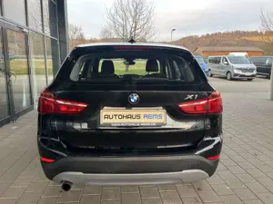 BMW X1 sDrive 18 i 18i 100 kW (136 PS), Autom. 7-Gang,... Bild 5