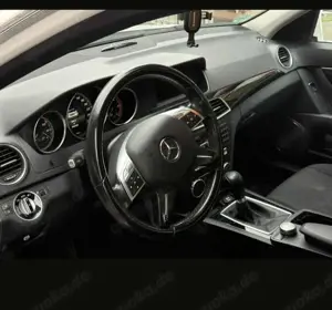 Mercedes-Benz C 180 C 180 T CDI Edition C Bild 2