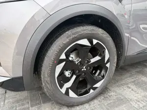 Mitsubishi Grandis Diamant PLUS 1.3T*AUTOMATIK*SITZHEIZUNG Bild 5