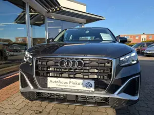 Audi Q2 35 TFSI S-line PANO Matrix 46.700€ UPE Bild 2