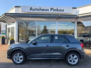 Audi Q2 35 TFSI S-line PANO Matrix 46.700€ UPE Bild 4