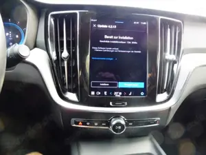 Volvo V60 Kombi Plus Dark Bild 5