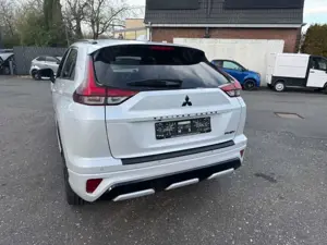 Mitsubishi Eclipse Cross Top  4WD Black-Paket Bild 3