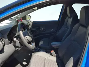 Toyota Yaris Hybrid Premiere Edition 1.5 Dual-VVT-iE 130 PS Kli Bild 3