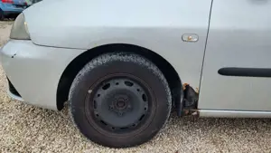 SEAT Ibiza Reference 1.4 TDI Sportsitze* Fahrbereit* Bild 4