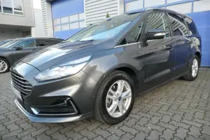 Ford Galaxy Galaxy 2.0 Titanium 7Sitzer Panorama Top Zustand!