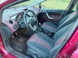 Ford Fiesta Titanium *Keyless*Klima*Sitzheizung*121tkm*HU NEU* Bild 5