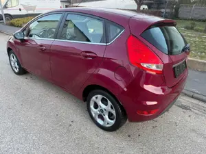 Ford Fiesta Titanium *Keyless*Klima*Sitzheizung*121tkm*HU NEU* Bild 2
