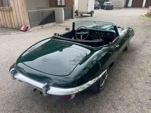 Jaguar E-Type Roadster Motor revidiert!!! Bild 5