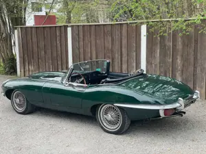 Jaguar E-Type Roadster Motor revidiert!!! Bild 3