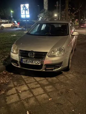 Volkswagen Jetta 1.9 TDI DSG Comfortline