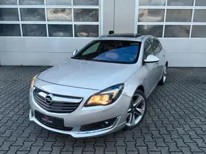 Opel Insignia A Sports Tourer Innovation4x4 PANO|ACC|AHK|LEDER