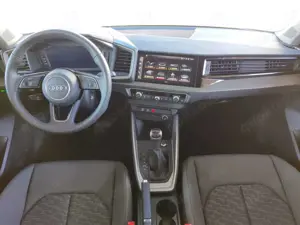 Audi A1 Sportback 30 TFSI S tronic advanced, DAB, PDC Bild 4