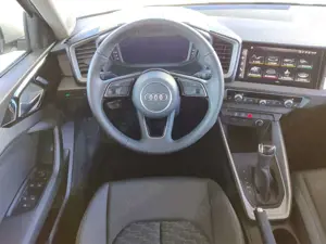 Audi A1 Sportback 30 TFSI S tronic advanced, DAB, PDC Bild 5