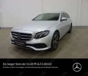 Mercedes-Benz E 220 E 220 d T AVANTGARDE*COMAND*LED*PTS*R-KAM*TOTW.A
