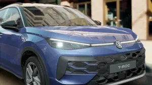 Volkswagen T-Roc Life 1.5 eTSI SITZHZ+ACC+PDC+RFK+CARPLAY Klima Bild 5